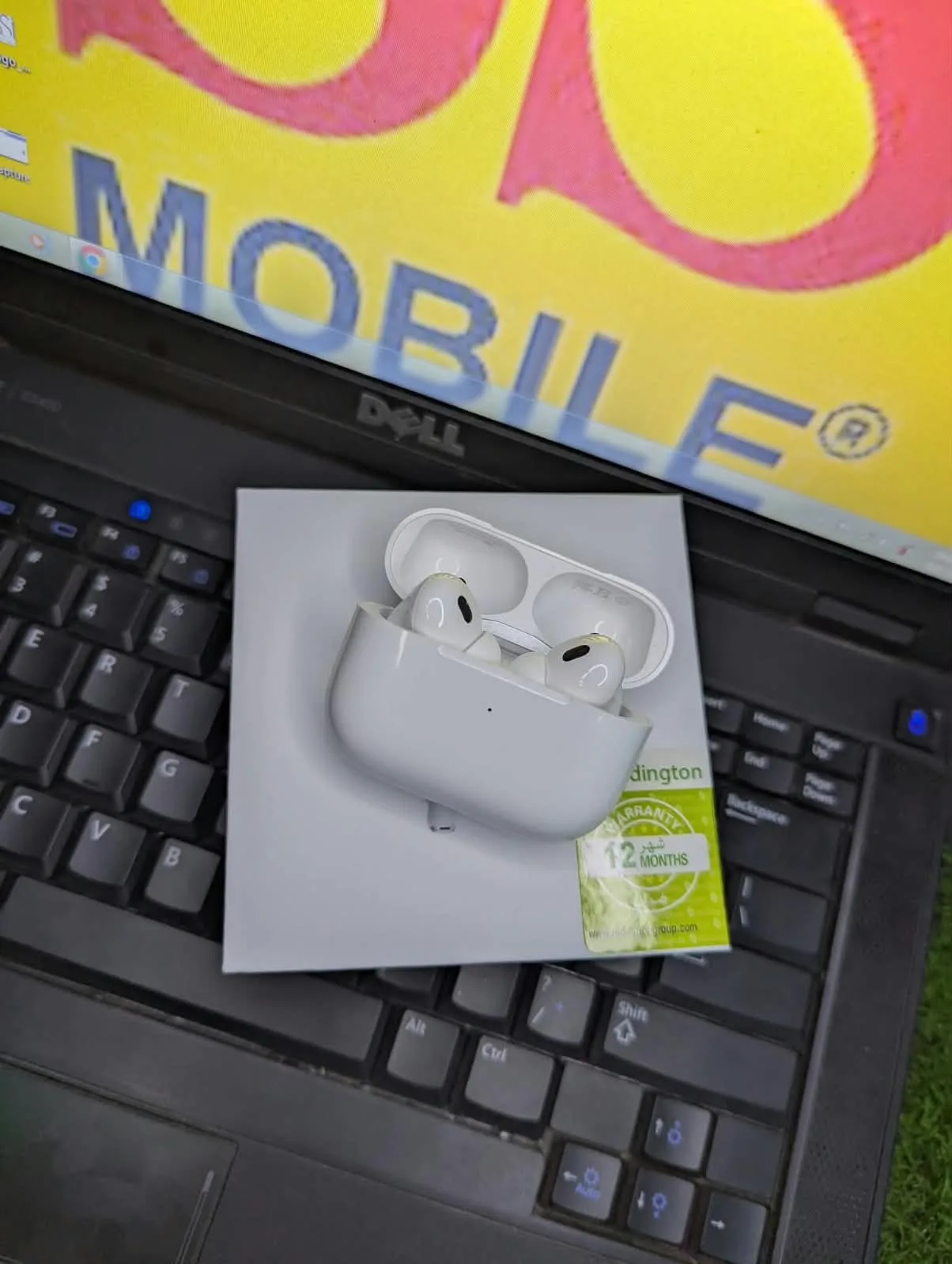 Apple AirPods Pro (2nd Generation) - ANC, H2 Chip Wireless Earbuds